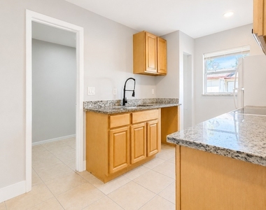 1572 Cypress Drive - Photo Thumbnail 13