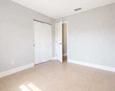 1572 Cypress Drive - Photo Thumbnail 7