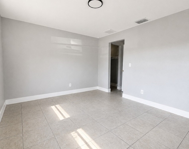 1572 Cypress Drive - Photo Thumbnail 4