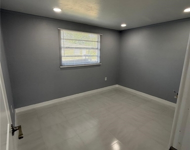5317 Fleming Street - Photo Thumbnail 5