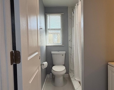 5317 Fleming Street - Photo Thumbnail 3