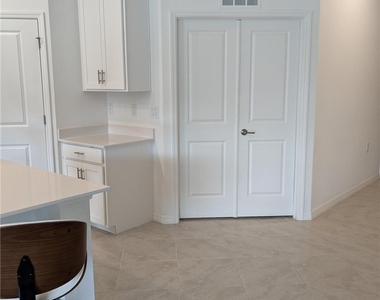 6031 Ellerston Way - Photo Thumbnail 6