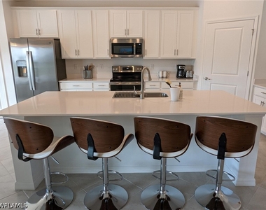 6031 Ellerston Way - Photo Thumbnail 11
