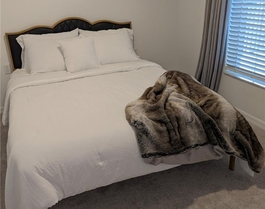 6031 Ellerston Way - Photo Thumbnail 4