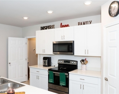 5190 42nd Street Ne - Photo Thumbnail 15