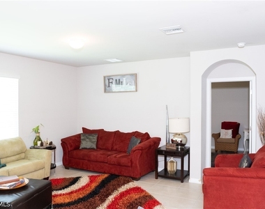 5190 42nd Street Ne - Photo Thumbnail 24