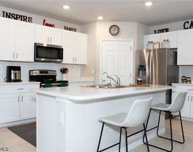 5190 42nd Street Ne - Photo Thumbnail 10