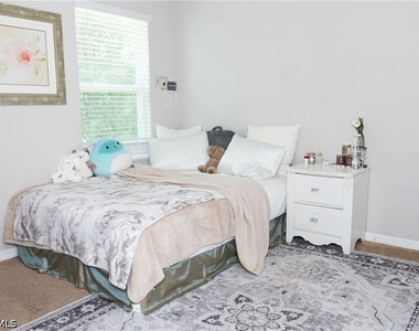 5190 42nd Street Ne - Photo Thumbnail 32