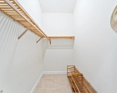 732 7th Avenue N - Photo Thumbnail 17