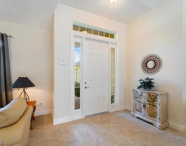 732 7th Avenue N - Photo Thumbnail 9