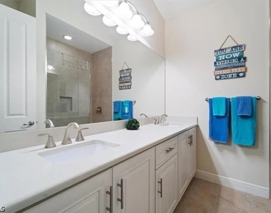 732 7th Avenue N - Photo Thumbnail 20