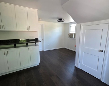 71 Orchard - Photo Thumbnail 1