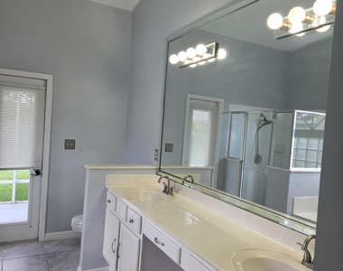 292 Carmel Drive - Photo Thumbnail 22