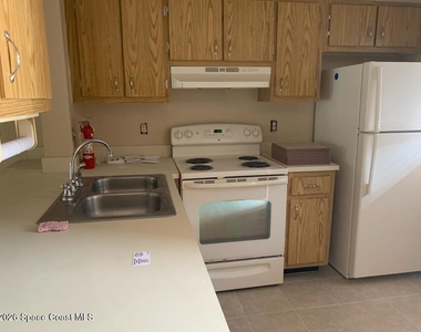 1602 University Lane - Photo Thumbnail 1