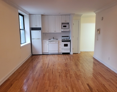 East 36 Street - Photo Thumbnail 1