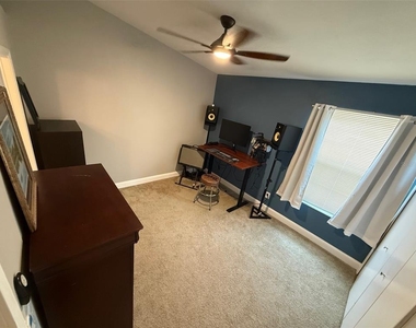 505 Sun Ridge Place - Photo Thumbnail 16