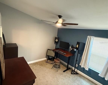 505 Sun Ridge Place - Photo Thumbnail 17