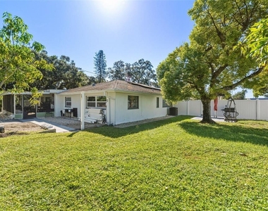 2401 26th Avenue S - Photo Thumbnail 28