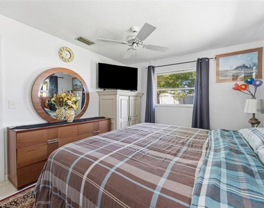 2401 26th Avenue S - Photo Thumbnail 20