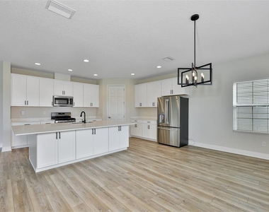 14661 Horse Trot Road - Photo Thumbnail 7