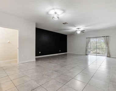 10687 Lake Montauk Drive - Photo Thumbnail 15