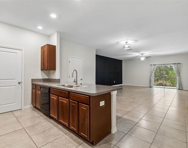 10687 Lake Montauk Drive - Photo Thumbnail 6