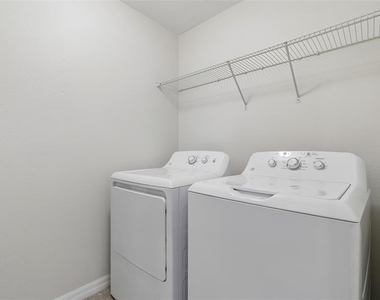 10687 Lake Montauk Drive - Photo Thumbnail 26
