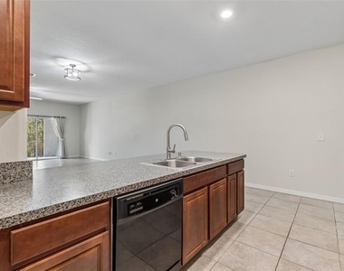 10687 Lake Montauk Drive - Photo Thumbnail 10