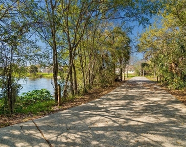 10687 Lake Montauk Drive - Photo Thumbnail 43