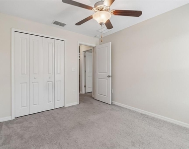 10687 Lake Montauk Drive - Photo Thumbnail 33