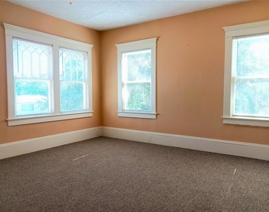 830 37th Avenue S - Photo Thumbnail 12
