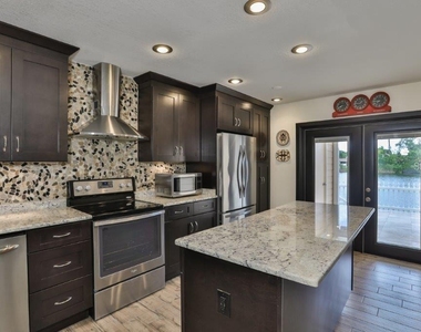 3355 W Wyoming Circle - Photo Thumbnail 6