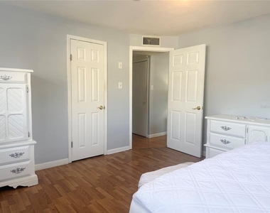 13157 Clay Avenue - Photo Thumbnail 13