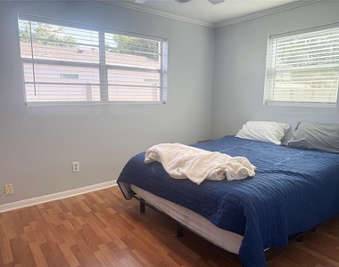 13157 Clay Avenue - Photo Thumbnail 6