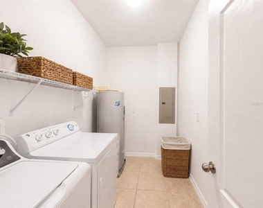 12820 Strode Lane - Photo Thumbnail 11
