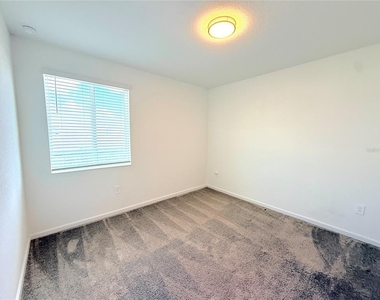 393 Bogey Drive - Photo Thumbnail 6