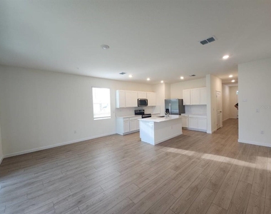 3371 Chroma Street - Photo Thumbnail 3