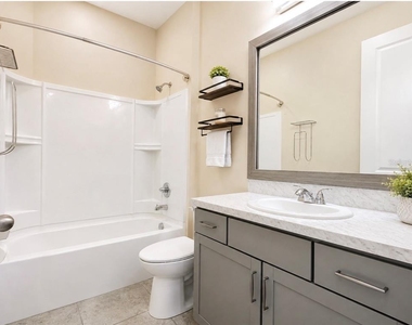 2410 Bittle Way - Photo Thumbnail 10
