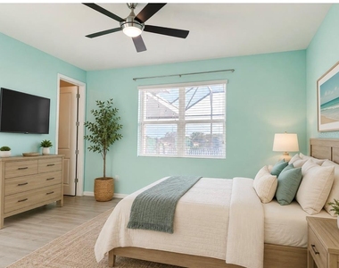 2410 Bittle Way - Photo Thumbnail 7