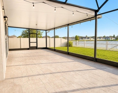 2410 Bittle Way - Photo Thumbnail 11