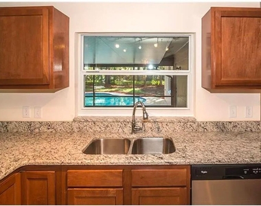 100 Huntswood Court - Photo Thumbnail 3