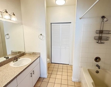 6316 Raleigh Street - Photo Thumbnail 7