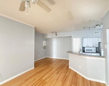6316 Raleigh Street - Photo Thumbnail 4