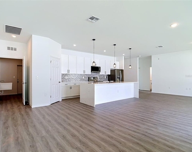 1081 Mccrory Street - Photo Thumbnail 22