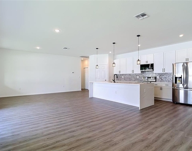 1081 Mccrory Street - Photo Thumbnail 23