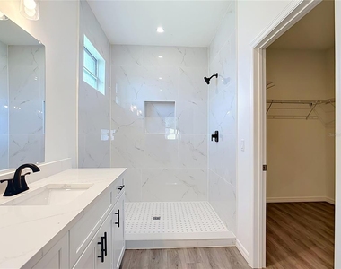 1081 Mccrory Street - Photo Thumbnail 28