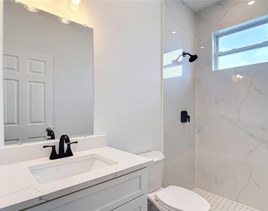 1081 Mccrory Street - Photo Thumbnail 44