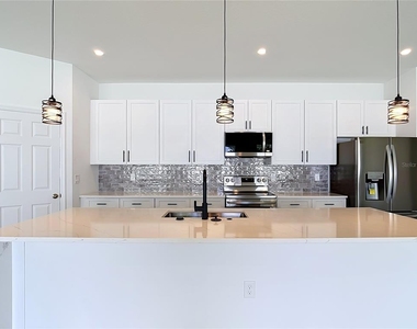 1081 Mccrory Street - Photo Thumbnail 17