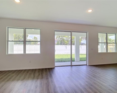 1081 Mccrory Street - Photo Thumbnail 19