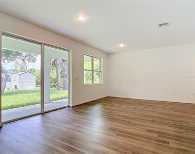 2607 Seagull Lane - Photo Thumbnail 11